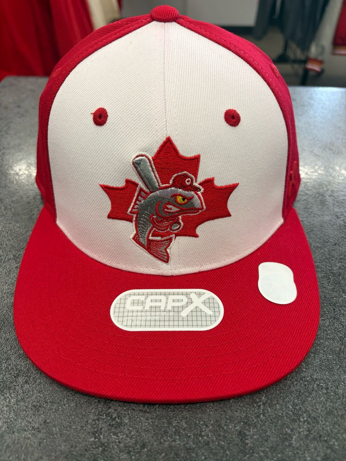 Show Pro Red/White