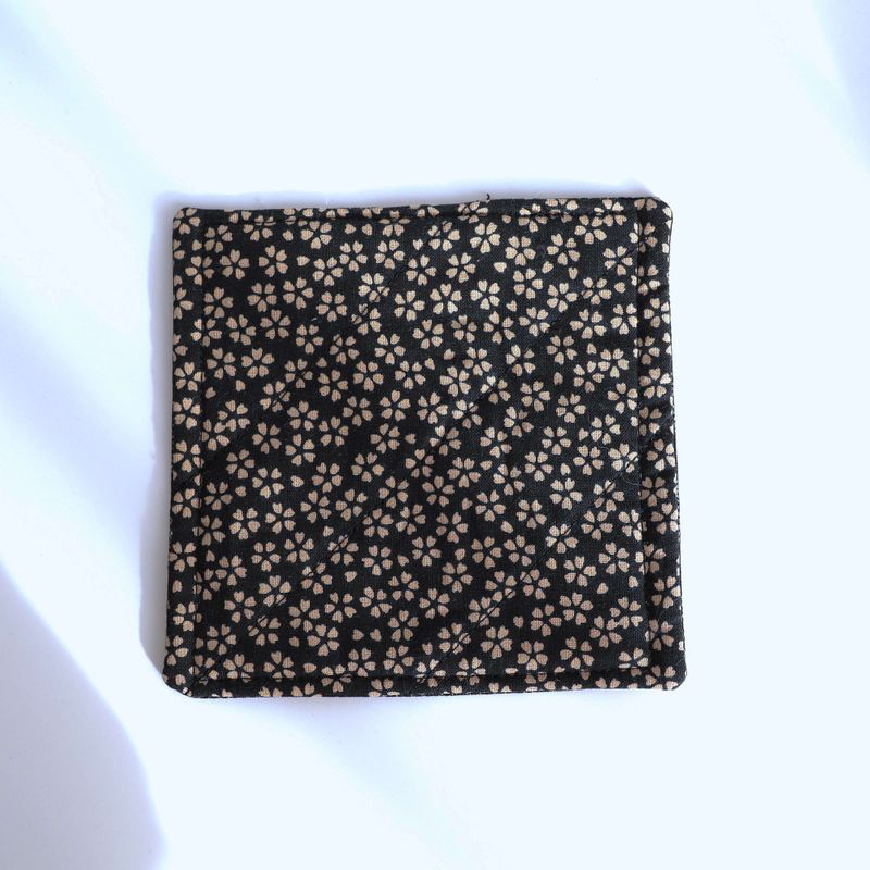 Teaware Rest Black Blossom Zigzag