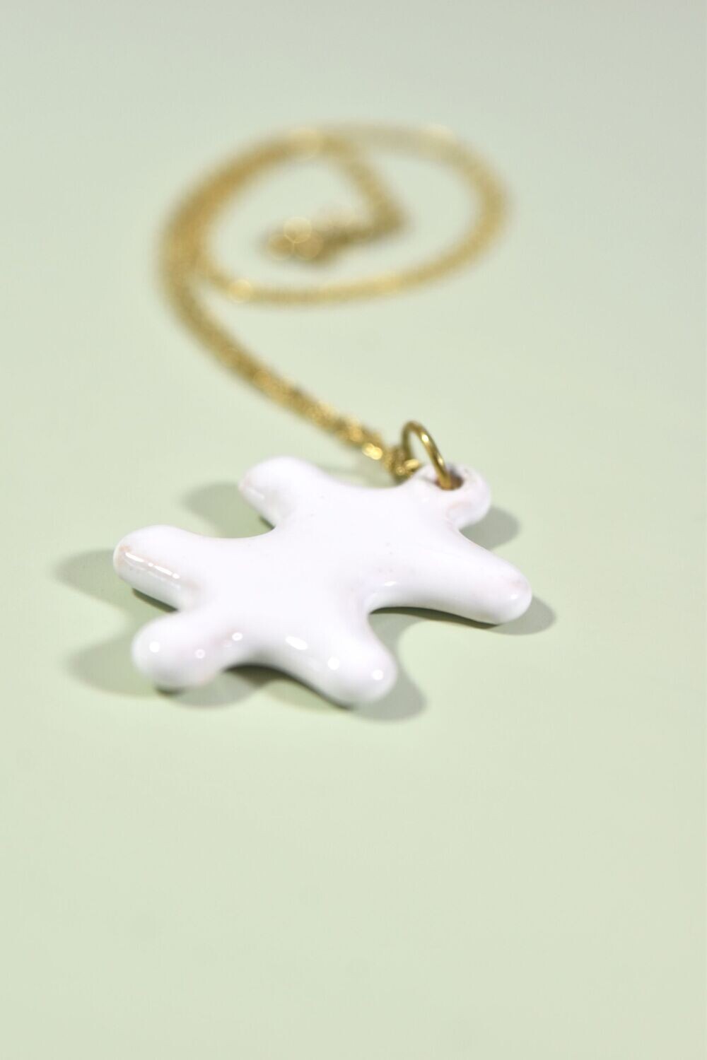 Collier ras de cou puzzle en céramique