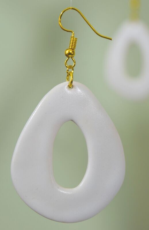 Boucles d'oreilles en céramique blanc Mat
