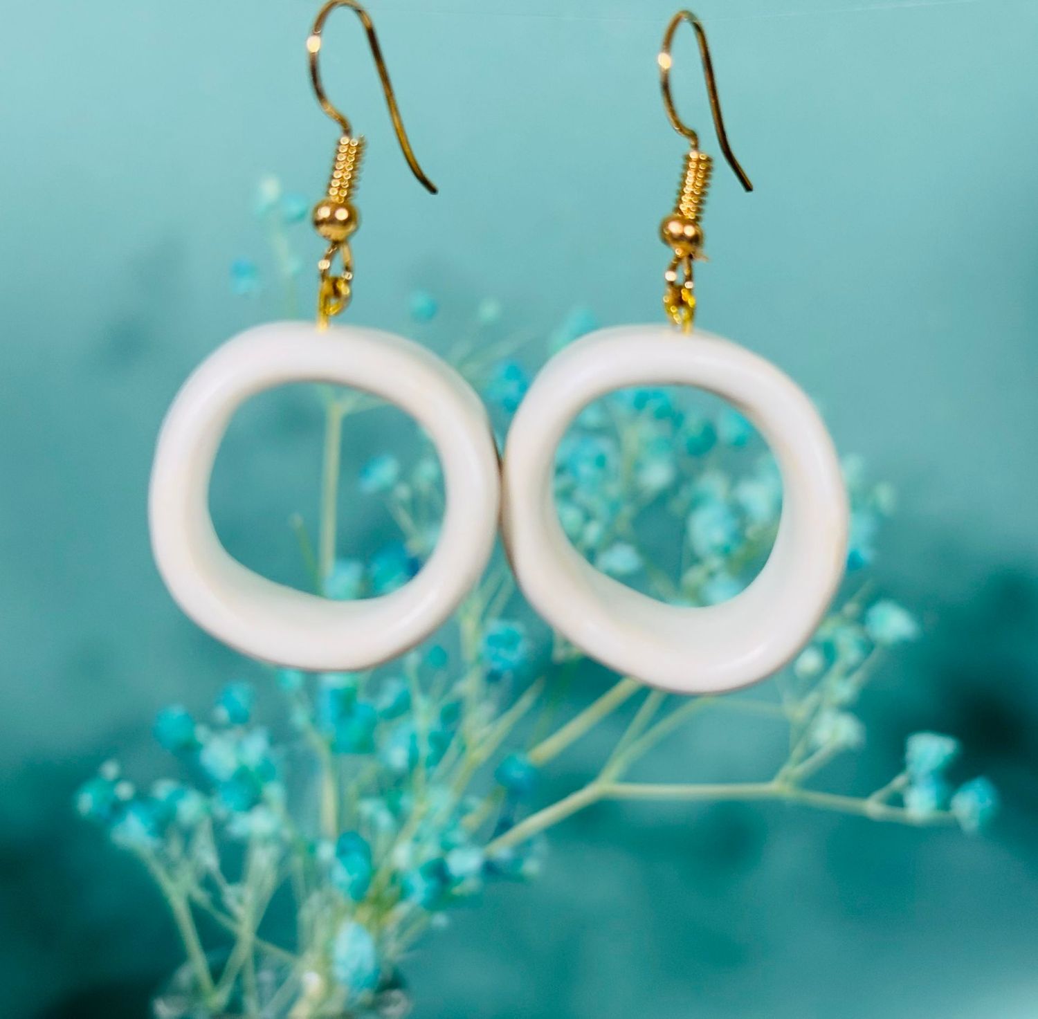 Boucles d'oreilles en céramique blanc Mat