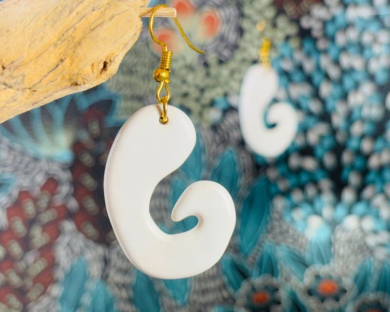 Boucles d'oreilles en céramique blanc mat