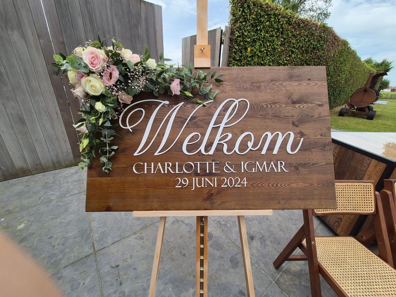 Welkom bord in hout 100 cm breed op 60cm hoog