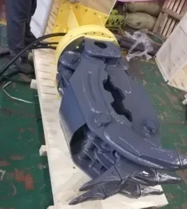 Rotating Grab to suit 24 to 30 Ton Excavators.