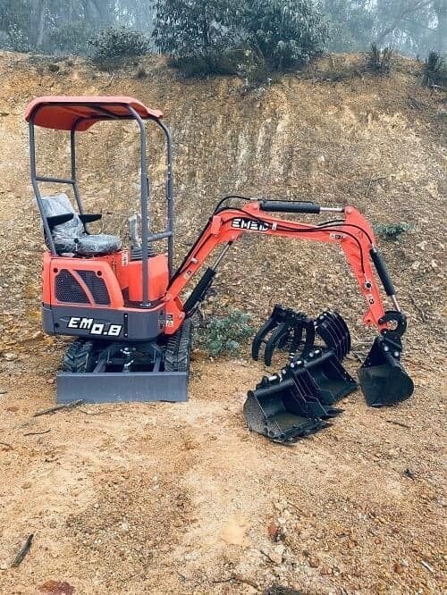 Mini Excavator 0.8 Ton optional swing boom plus Free Attachments Mini Excavator 0.8 Ton optional swing boom plus Free Attachments