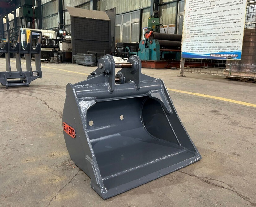 Mud/Levelling Bucket 500mm to suit Mini Excavator 0.5 to 1.4 Ton