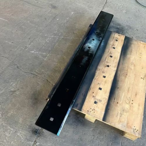 2000mm bolt-on cutting edges Grey