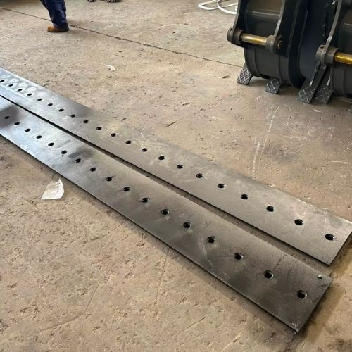 1000mm bolt-on cutting edges Grey
