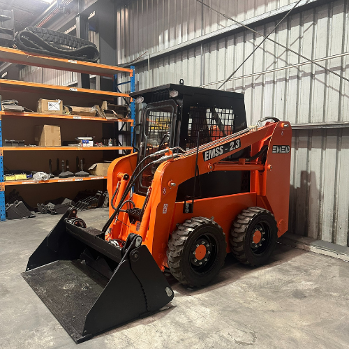 3.5 Tonne steer loader - enclosed cab, joystick controls and air conditioning