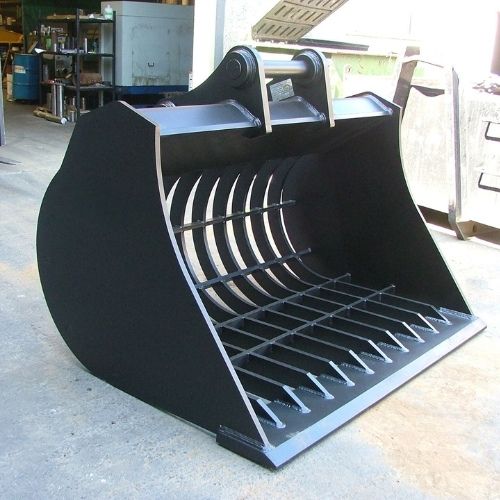 HFPA Sieve Bucket sizes 800mm to 1200mm suits 4 to 6 Ton Machines - Australian Made