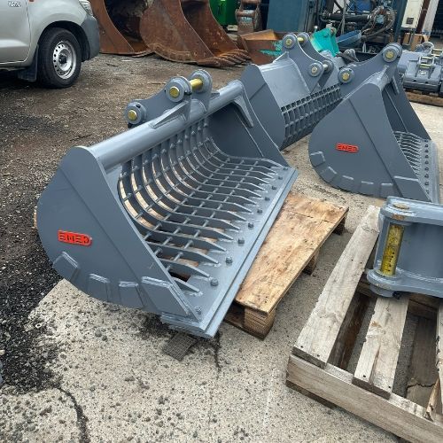 Sieve Bucket 1500mm suits all makes & models 7 to 9.5 Ton with optional teeth
