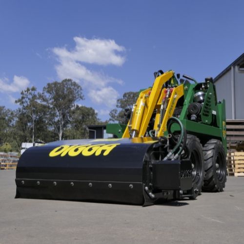 DIGGA MINI FORWARD/REVERSE BUCKET BROOM 1100MM FOR MINI LOADERS / MINI SKID STEER LOADERS