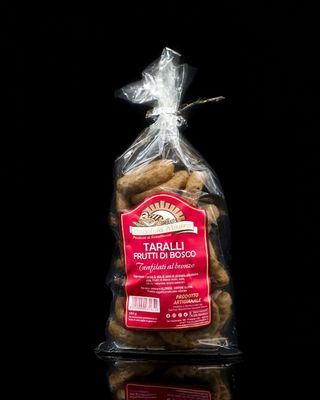 TARALLI AI FRUTTI DI BOSCO