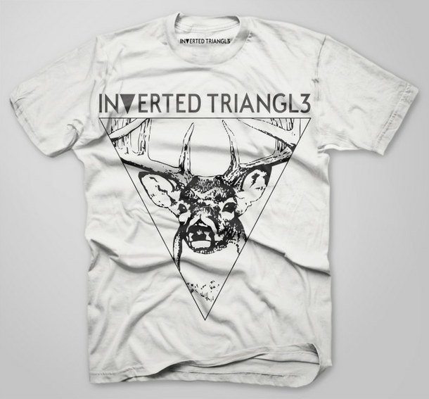 camisa inverted triangle tallas small, xL, M, S.