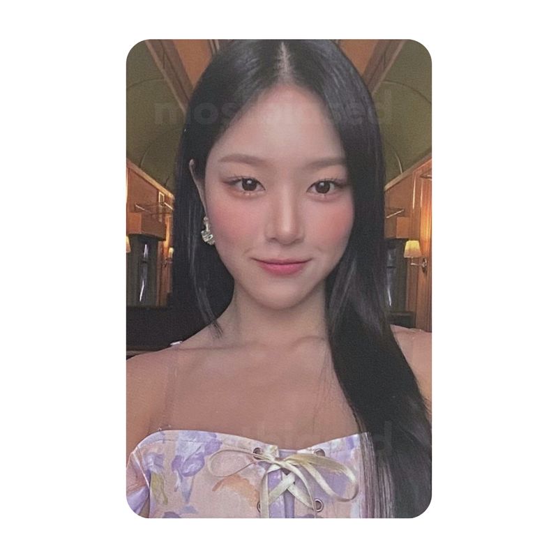Flip That Album - LOONA HYUNJIN