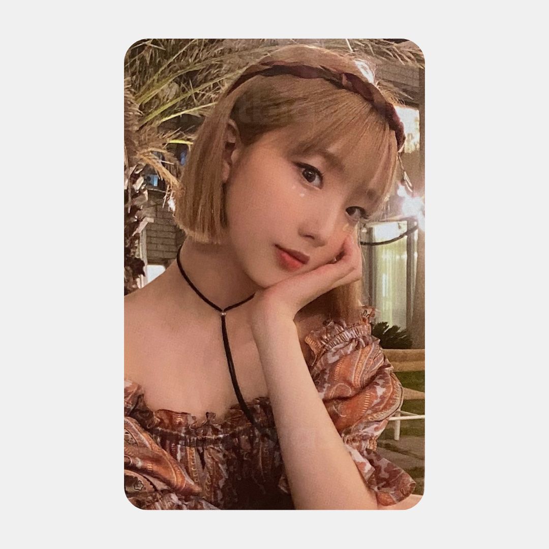 12:00 Album - LOONA YEOJIN