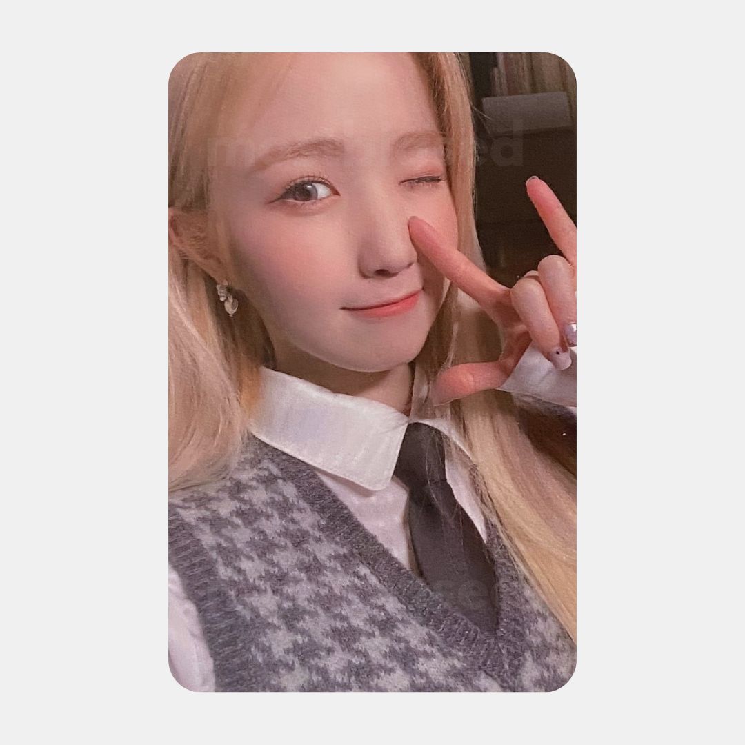 One-Reeler Act IV Album - IZ*ONE HITOMI