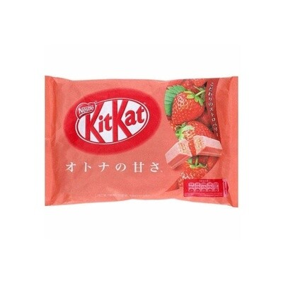 Strawberry KitKats (China)
