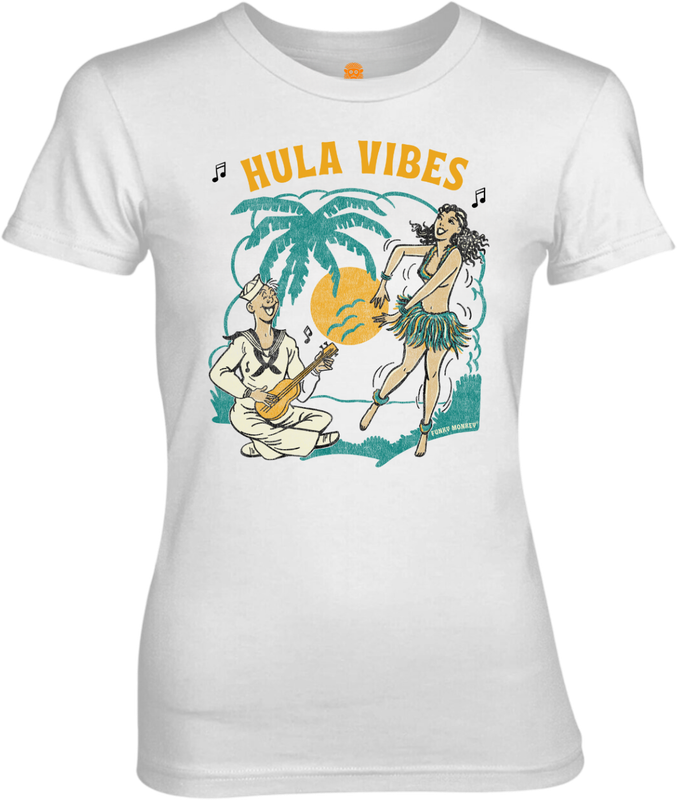 Vorderansicht eines weißen Damen-T-Shirts mit Druck eines tanzenden hawaiianischen Mädchens und verliebtem Matrosen