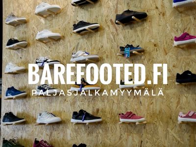 Barefooted Paljasjalkakenkien myymälä Helsinki.