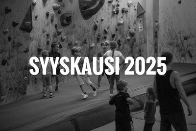 Parkour syyskausi 2025 lapset pelaavat parkour peliä Parkoursalissa malmilla