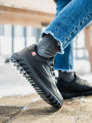 Barebarics Zing Frost | Barefoot sneaker I Musta Barebarics Zing Frost | Barefoot sneaker I Musta