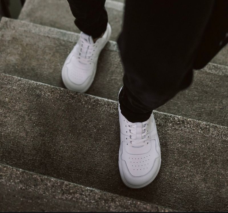 Barebarics_zing_allwhite_Miesten_paljasjalkakengät