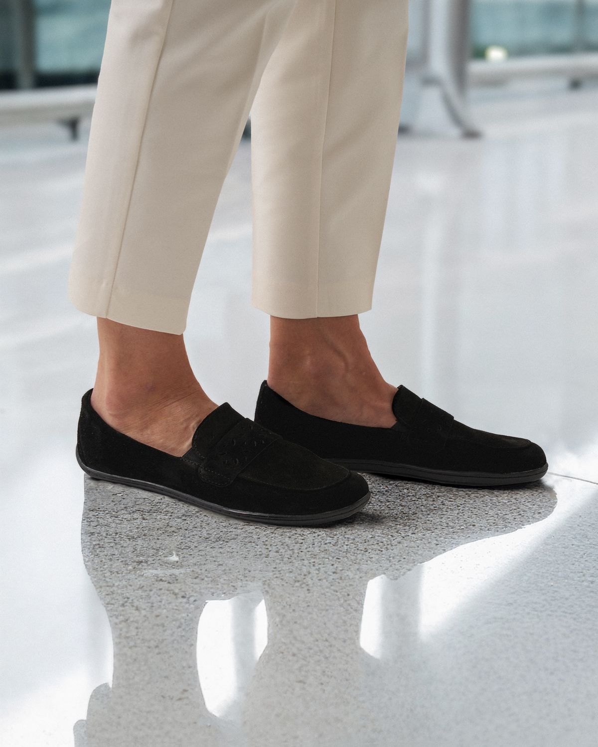 Be Lenka Bianca | Black Leather