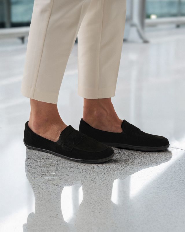 Be Lenka Bianca | Black Leather