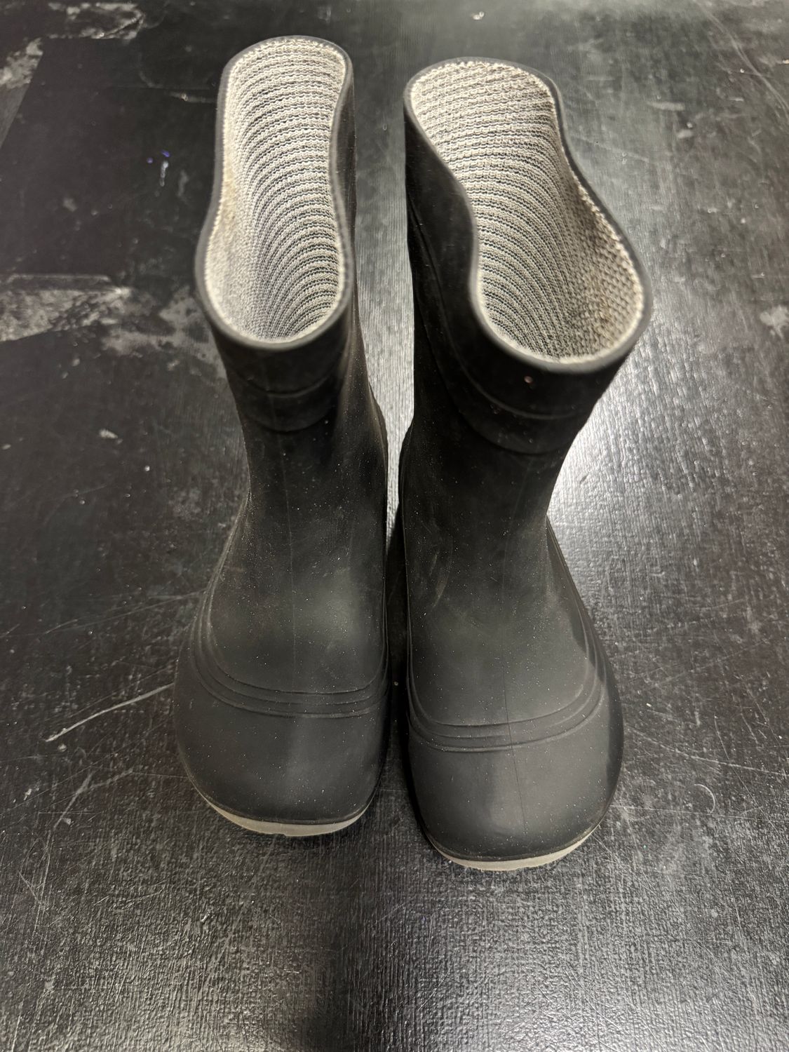 Second hand I Belenka - barefoot Rain Boots Pudds Musta koko 25