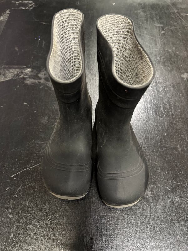 Second hand I Belenka - barefoot Rain Boots Pudds Musta koko 25