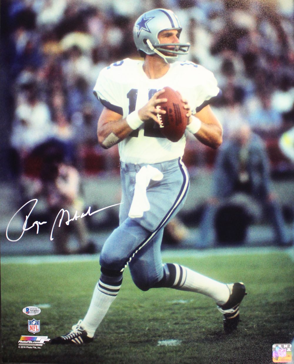 Roger Staubach Autographed/Signed Dallas Cowboys 16x20 Photo BAS