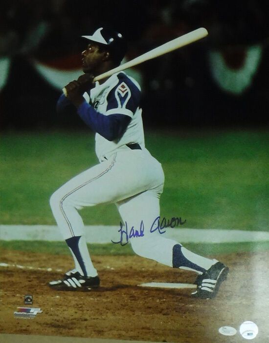 Hank Aaron Autographed Atlanta Braves 16x20 Photo (Color Name Only) JSA