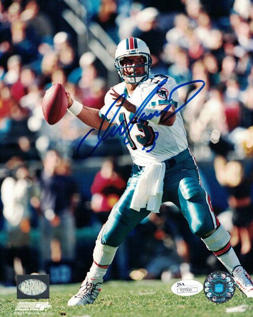 Dan Marino Autographed Miami Dolphins 8x10 Photo JSA