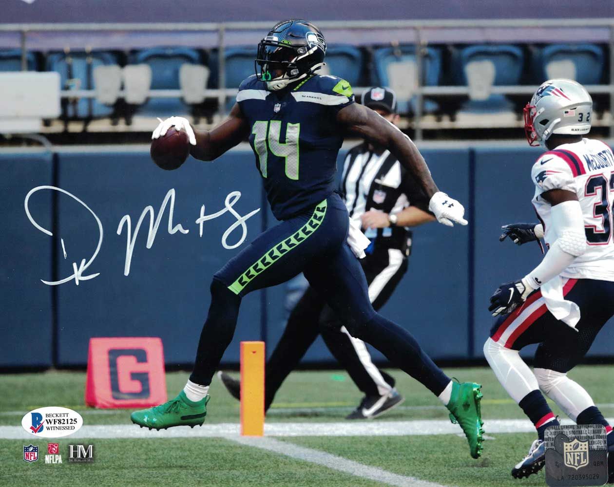 DK Metcalf Autographed/Signed Seattle Seahawks 8x10 Photo BAS HM