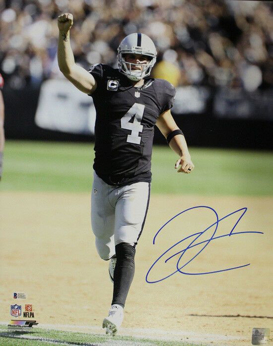Derek Carr Autographed Oakland Raiders 16x20 Photo Hand Up BAS