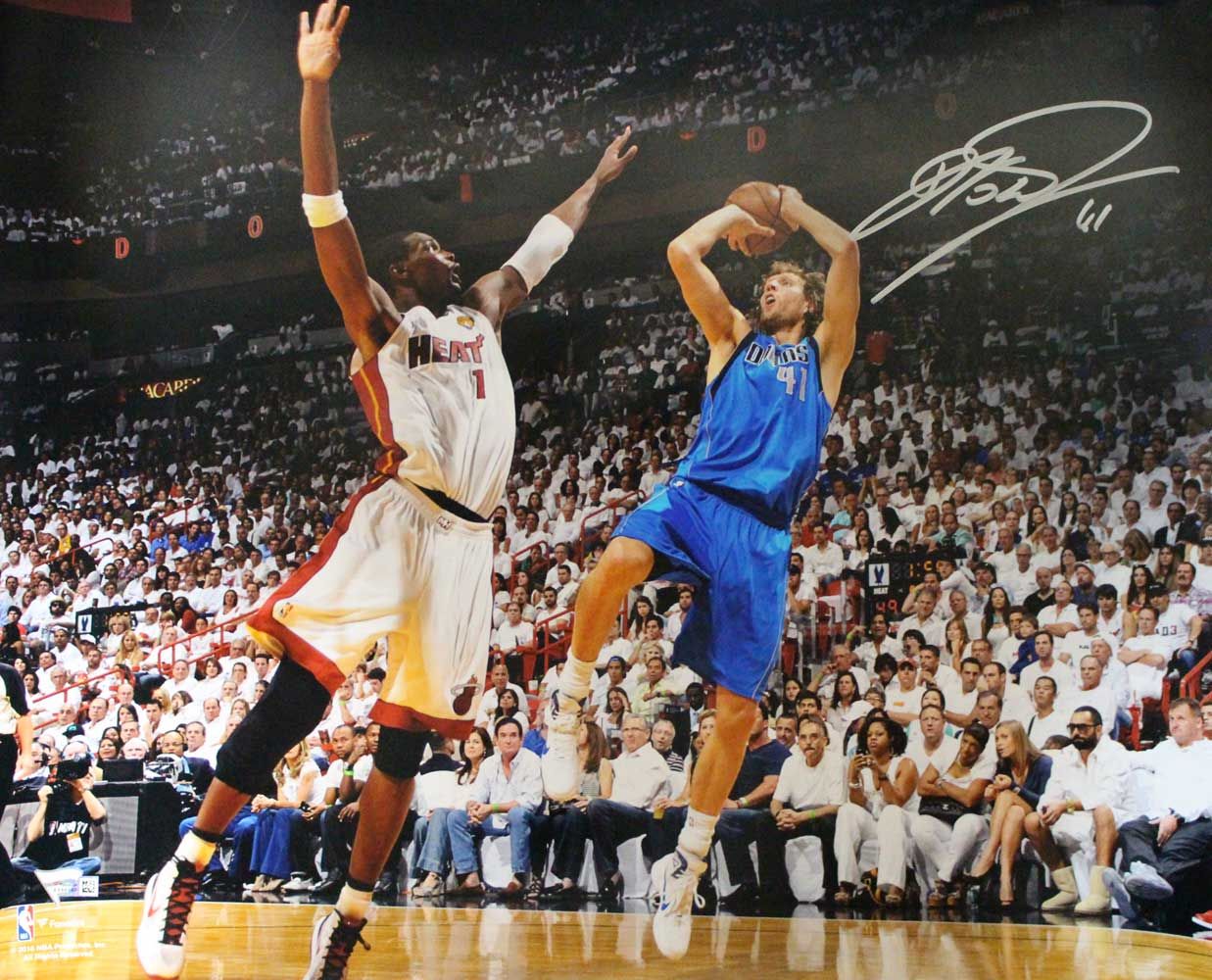 Dirk Nowitzki Autographed/Signed Dallas Mavericks 16x20 Photo FAN