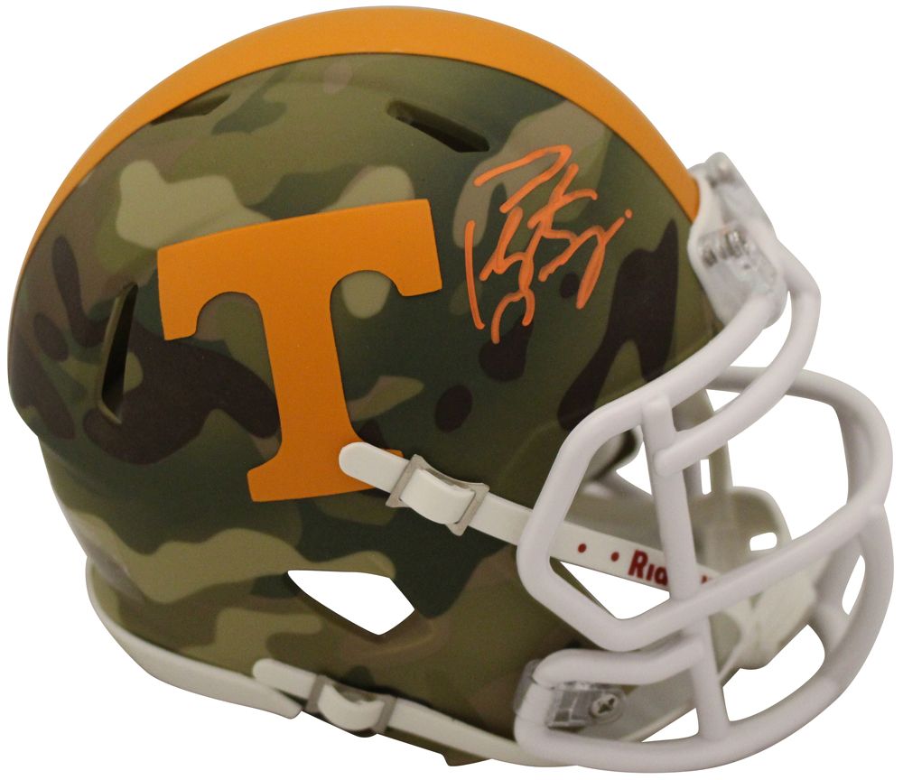 Peyton Manning Signed Camo Tennessee Volunteers Mini Helmet FAN