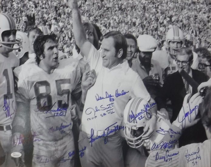 1972 Miami Dolphins 16x20 Photo w/15 Signatures including SB MVP Jake Scott