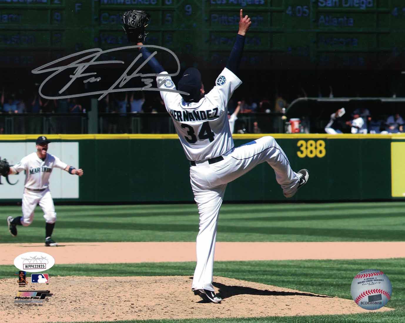 Felix Hernandez Autographed/Signed Seattle Mariners 8x10 Photo JSA