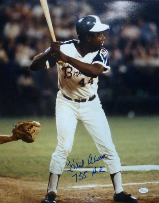 Hank Aaron Autographed Altanta Braves 16x20 Photo w/755 HR