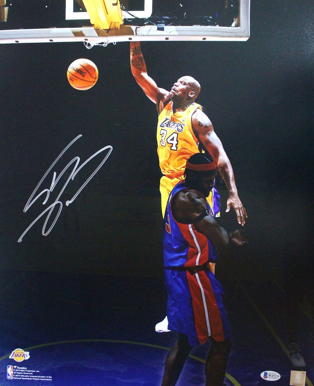 Shaquille O&#39;Neal Autographed Los Angeles Lakers 16x20 Photo BAS PF