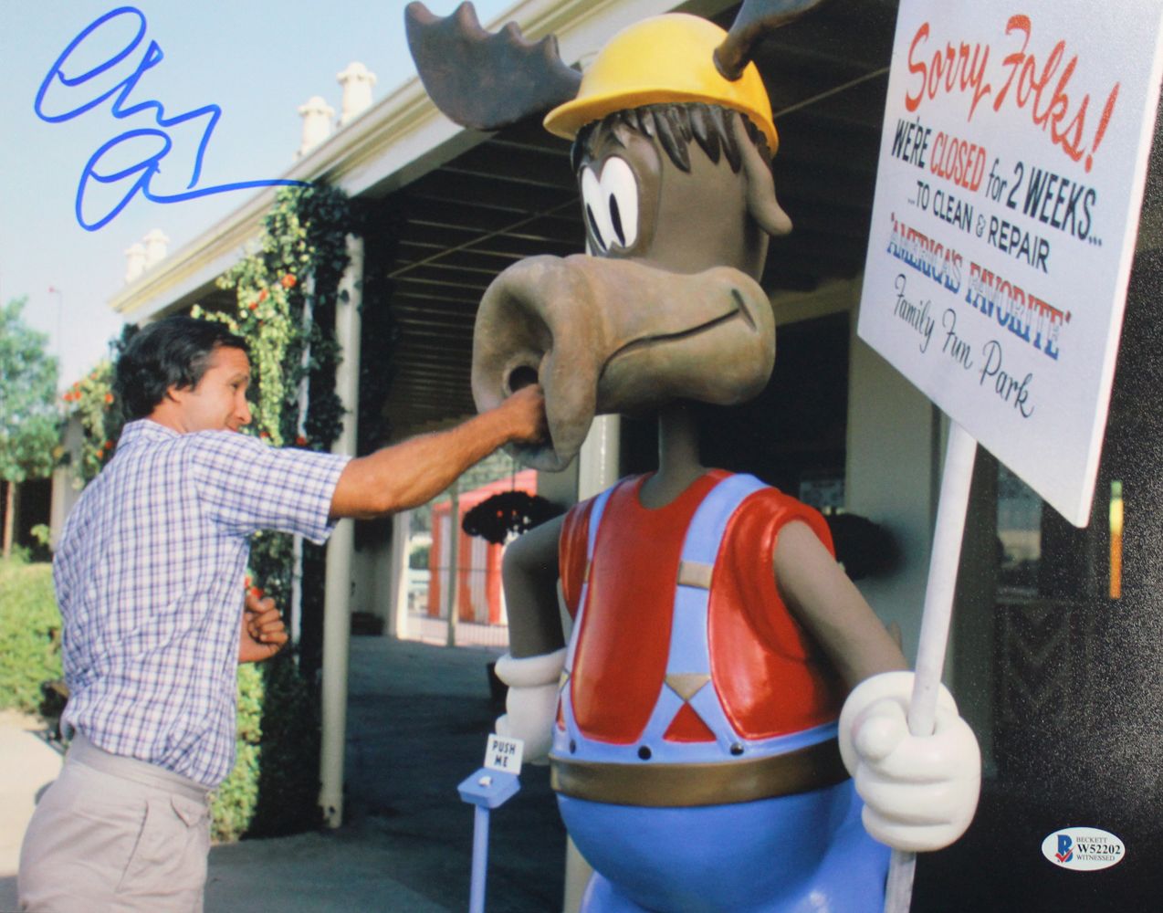 Chevy Chase Autographed/Signed Vacation 11x14 Photo Clark Griswald BAS