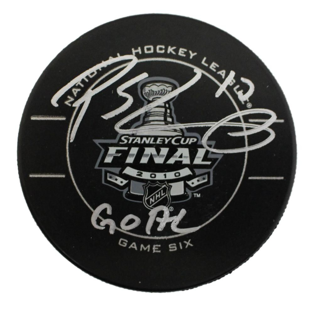 Patrick Sharp Signed Chicago Blackhawks 2010 Stanley Cup Game 6 Puck BAS