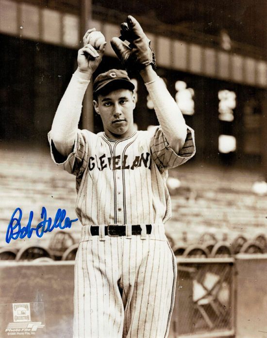 Bob Feller Autographed Cleveland Indians 8x10 Photo (Pinstripes)