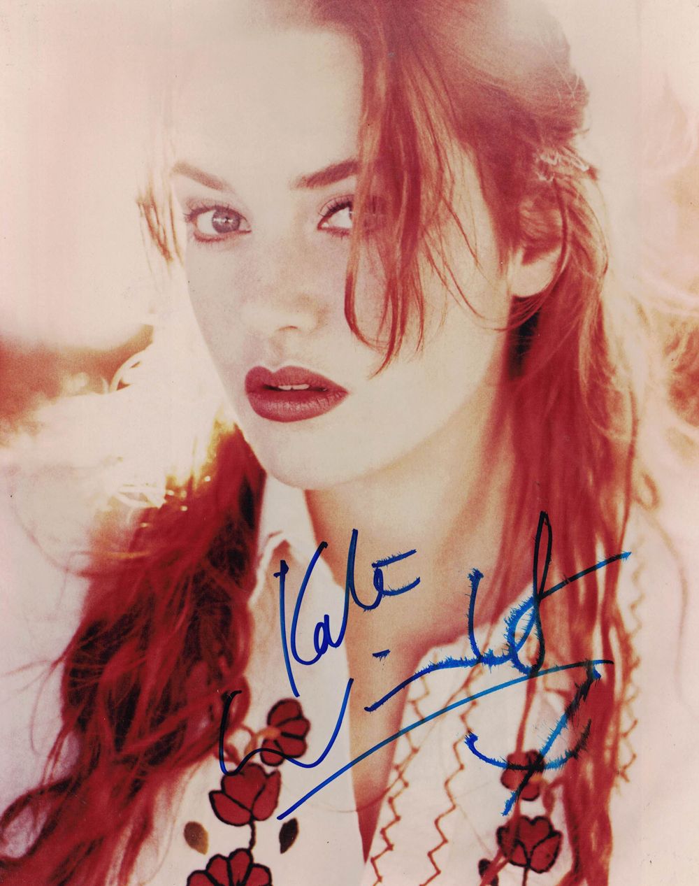 Kate Winslet Autographed/Signed 8x10 Photo