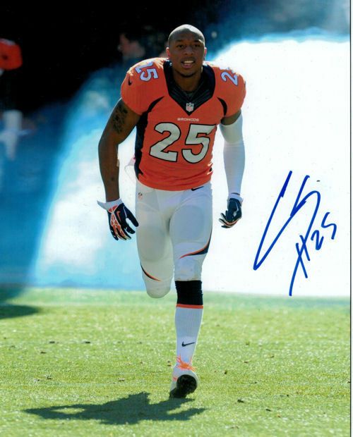 Chris Harris Autographed Denver Broncos 8x10 photo (No Helmet)