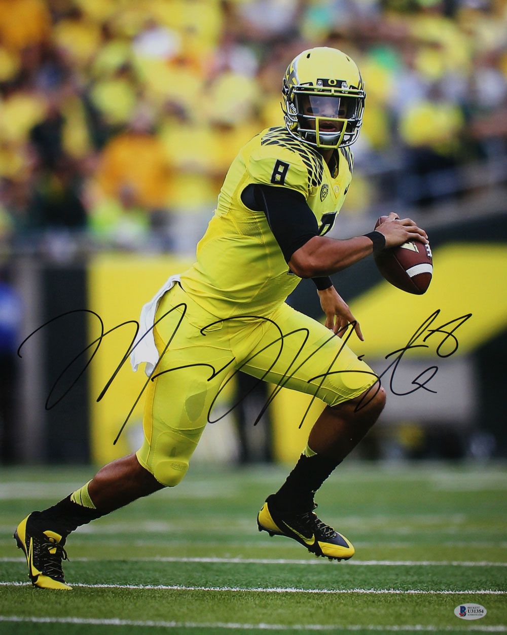 Marcus Mariota Autographed/Signed Oregon Ducks 16x20 Photo BAS