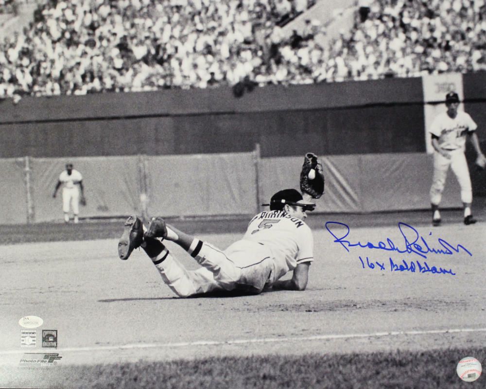 Brooks Robinson Autographed Baltimore Orioles Diving 16x20 Photo JSA 16x Gold Gloves
