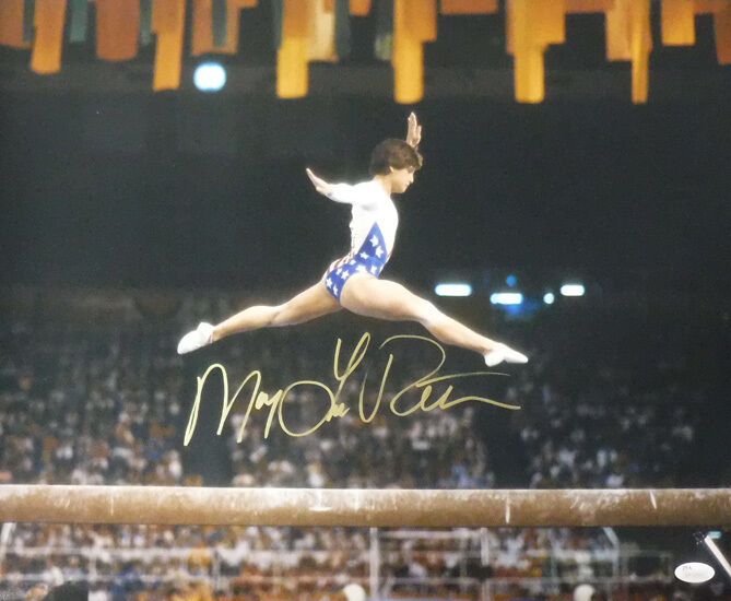 Mary Lou Retton Autographed USA Olympics 16x20 Photo (Beam) JSA